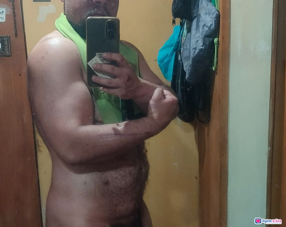 🆕Trans Male Bear with Pussy open for fun🆕