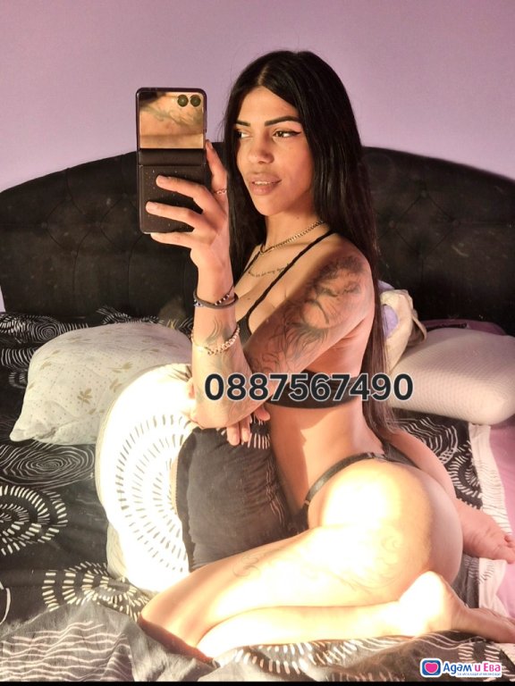 Wild Slut in Bed🫦 💫💦