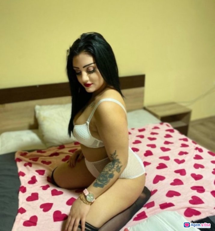 Страстна и възбудена🥰