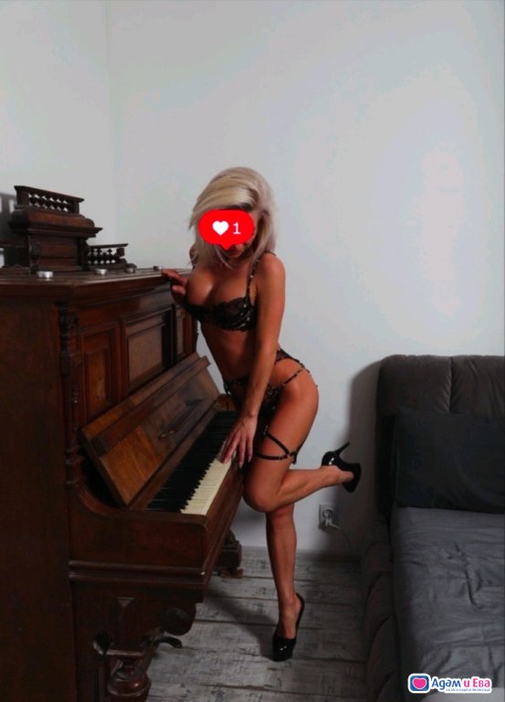 MILF SILICON BLOWJOB QUEEN