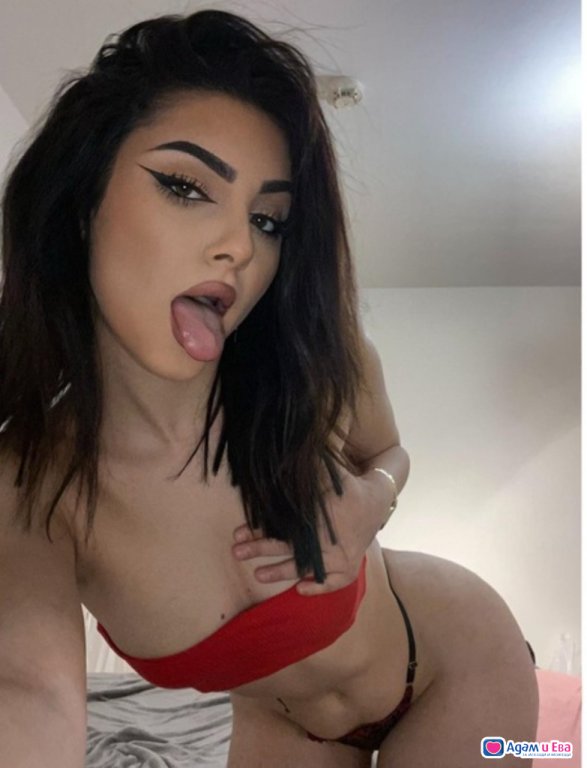 A naughty blonde ready to satisfy fantasies