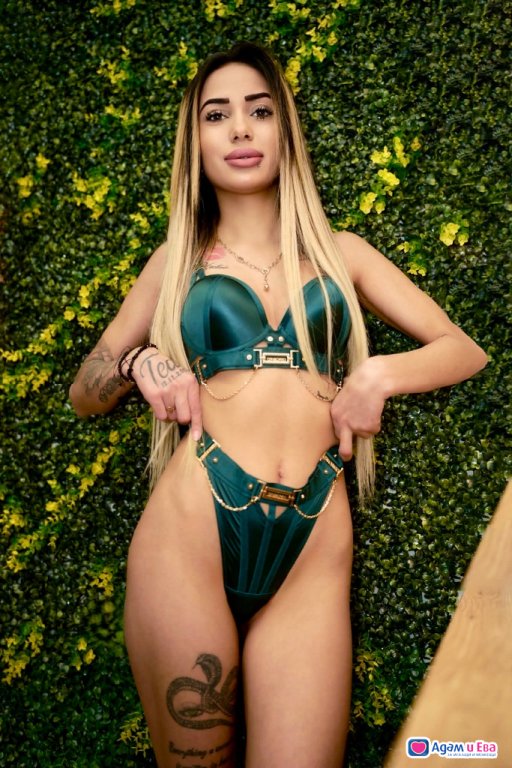 HOT 🔥 SIMONA❤️