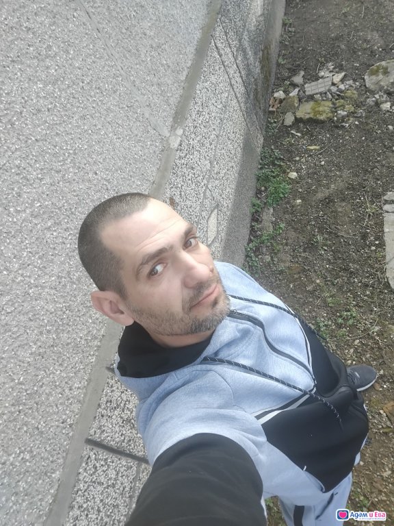 I deliver good times to business ladies and rich grannies sex 