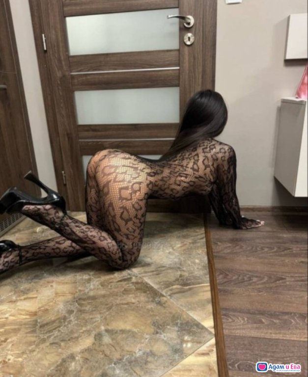 Твоята анална перверзница глория🤪😇100€ пълна програма