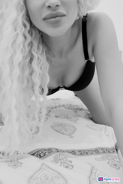 Eroticism, style, unforgettable presence, discretion, luxury!