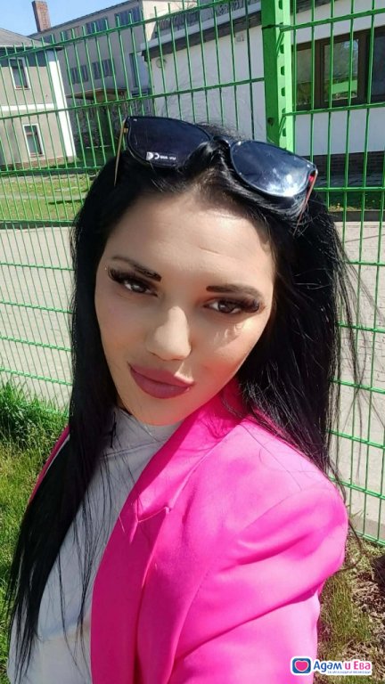 I'm new in your city, I'm looking forward to having fun with you
