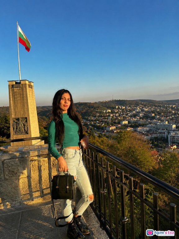 Вашето реално момиче е на разположение за Вас 🤍🥀