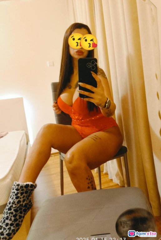 Сладка палава и секси силикон 😘най добрата френска. 