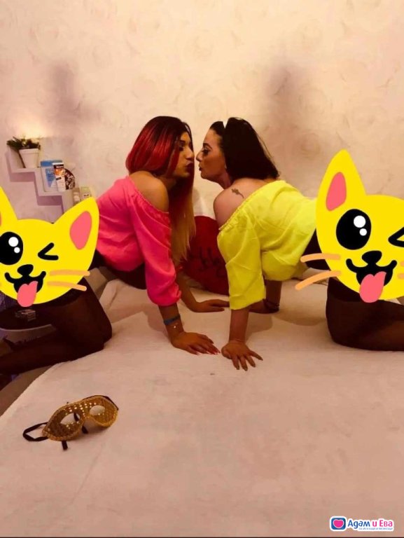 The hottest threesome between a Trans and a Woman 