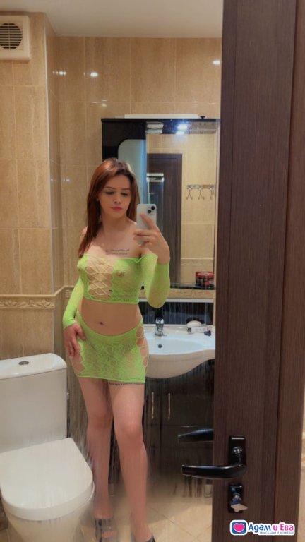 Нежна малка и много забавна 💦💦💦