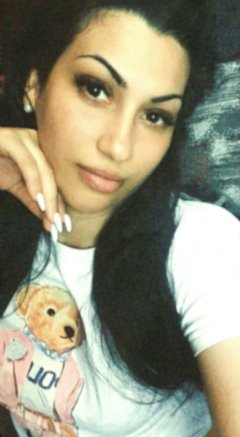 Come and see for yourself that I am the girl in the pictures.