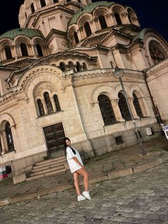 Нова в града 