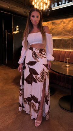 🥂✨ A Touch of Luxury & Pure Elegance 💎🌹💸🪎