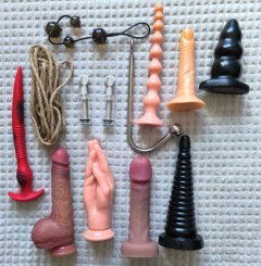 BDSM Търся подчинена дама (18-40г) за реален плей
