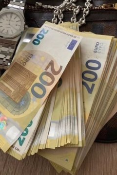 I am looking for girls to work in Germany, good pay 