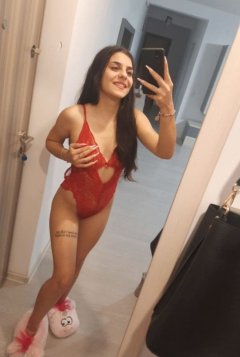 Lara The right choice for you, small and fuckable