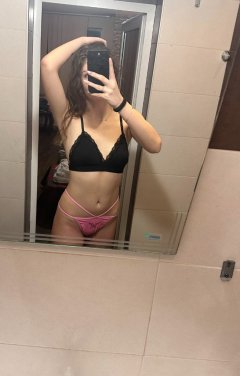 18 year old selling my nude photos and videos 