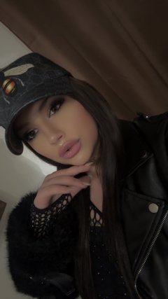 Памела за тези които обичат вниманието🫦