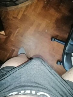 търся пасивни би и гей тийнейджъри до 23г.