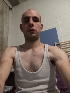 Looking for family and women 