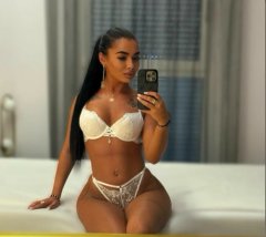 Honey 🍯💋