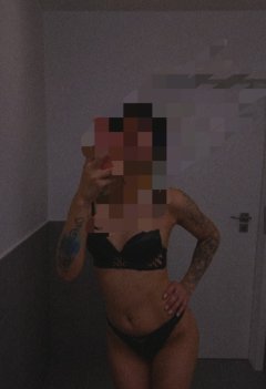 Масаж с Hepy Ennd  50€