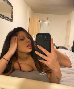 HOT DESSI 
