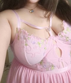 Sexy temptress
