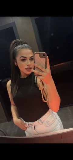 Gabi is new in town❤️😘😋😋
