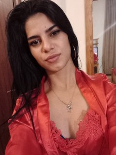 100% Real Come let's cum together 