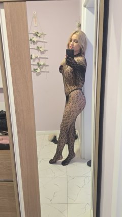 Hot Raya(30 min 80euro)