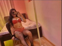 I'm 100% real and not a Roma!!! 💋✨️😘