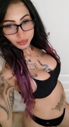 Come on, come have some fun with this naughty thing