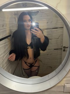 Lara - Active and passive 20cm in the price 30 min 70 euros 