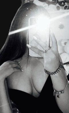 Ela. try me👄
