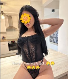 Ela. I me probvai.🤑🤤🤤🤤