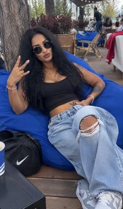 Hello here alone for you to have fun 30 min 80 h 150 
